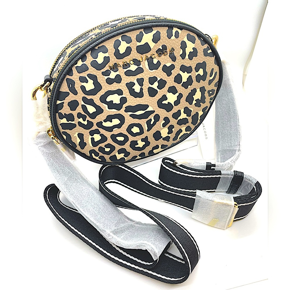 NWT Full Inclusion Marc Jacobs Oval Double Compartment Crossbody